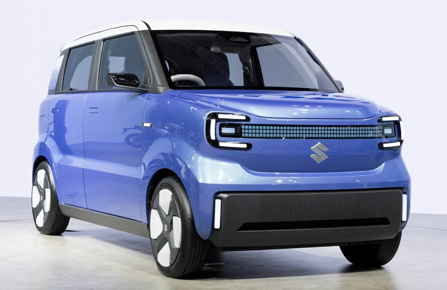 Suzuki Vision e-Sky